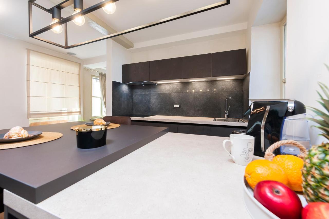 Dc II Downtown Apartment Rovinj Extérieur photo